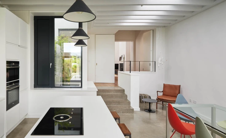 Monkstown, Extension